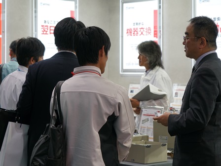 様々なジャンルの機器を多数展示